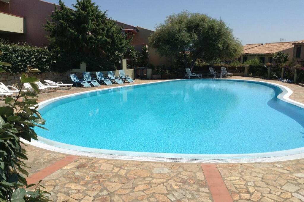 Vedere Vale Piu Di Mille Parole Badesi Exterior foto