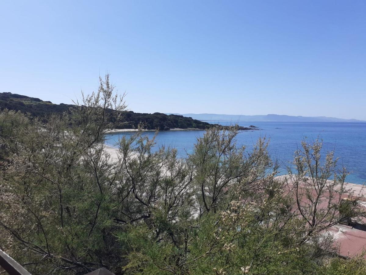 Vedere Vale Piu Di Mille Parole Badesi Exterior foto